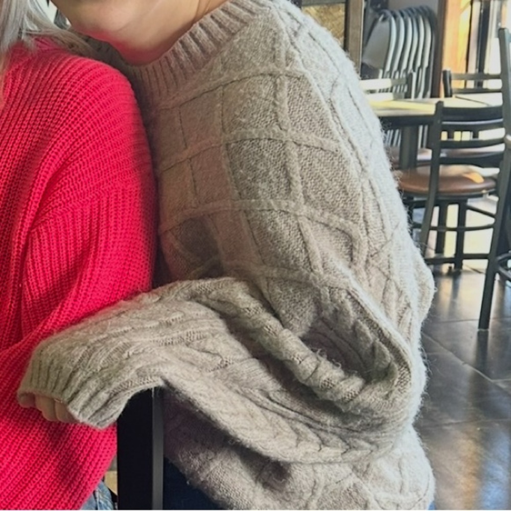 Abercrombie & Fitch Beige Cable Knit Sweater - Picture 8 of 9